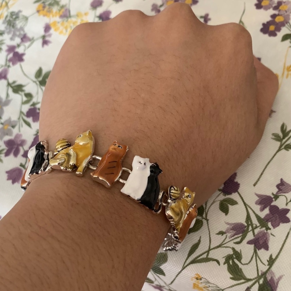 Cat bracelet
